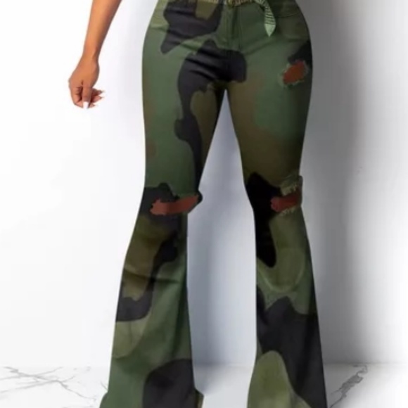 Camouflage bell bottoms - Picture 2 of 7